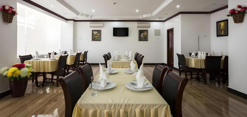 The Mou Hotel Phnom Pen Exterior foto