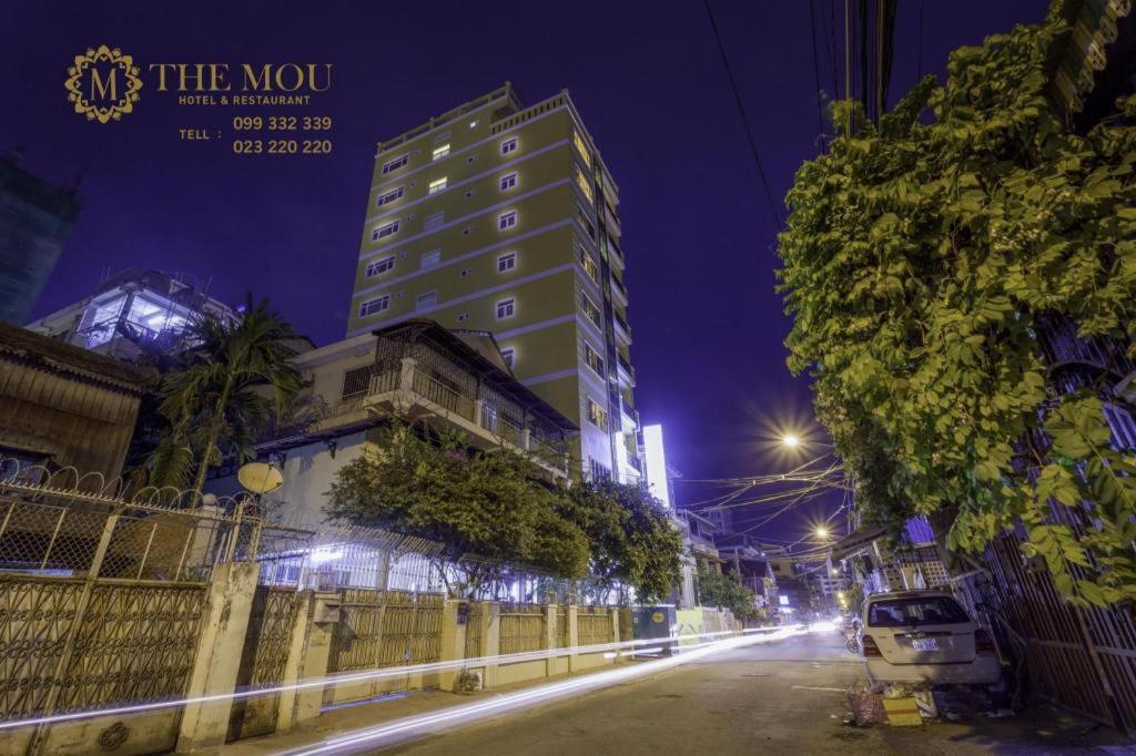 The Mou Hotel Phnom Pen Exterior foto